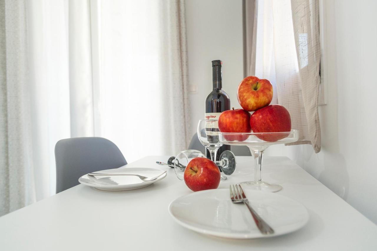 Nikogroup Plaza Apartment Полихроно Екстериор снимка