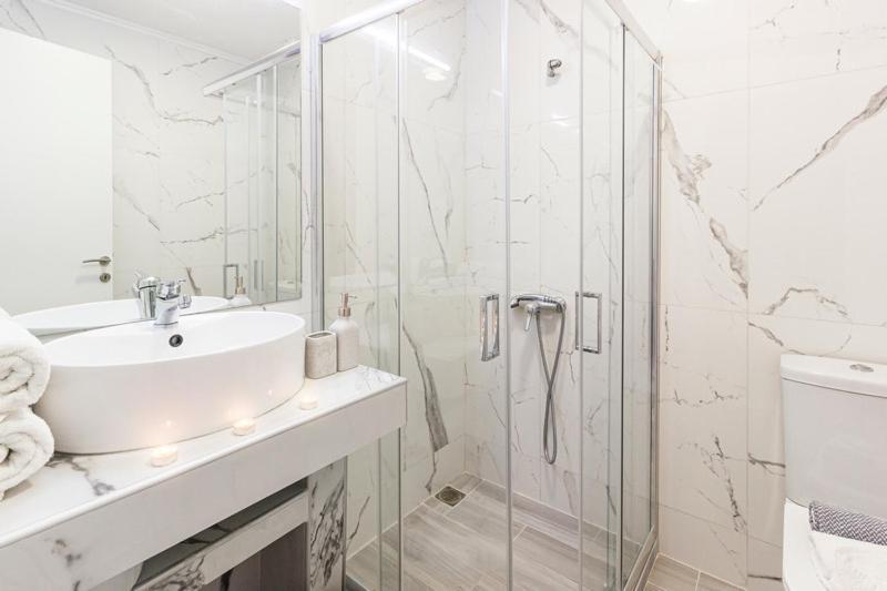Nikogroup Plaza Apartment Полихроно Екстериор снимка