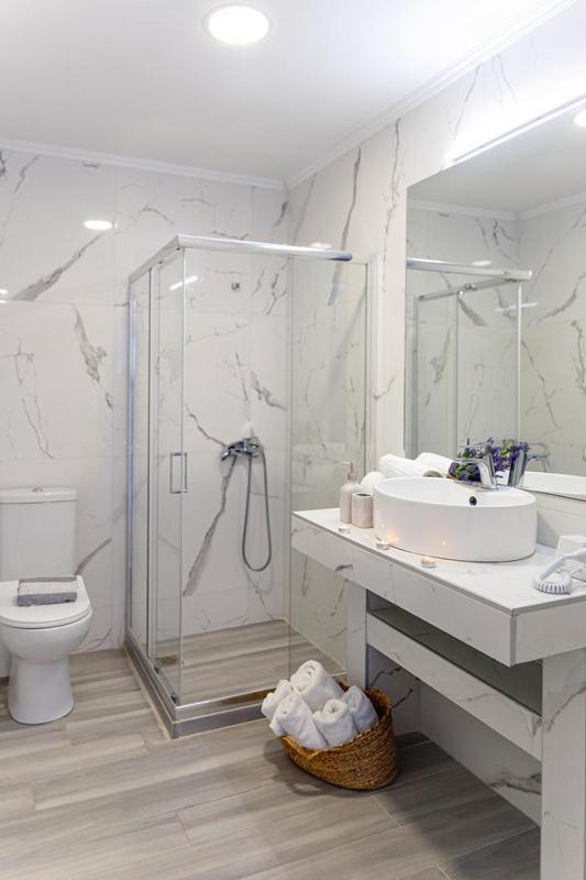 Nikogroup Plaza Apartment Полихроно Екстериор снимка